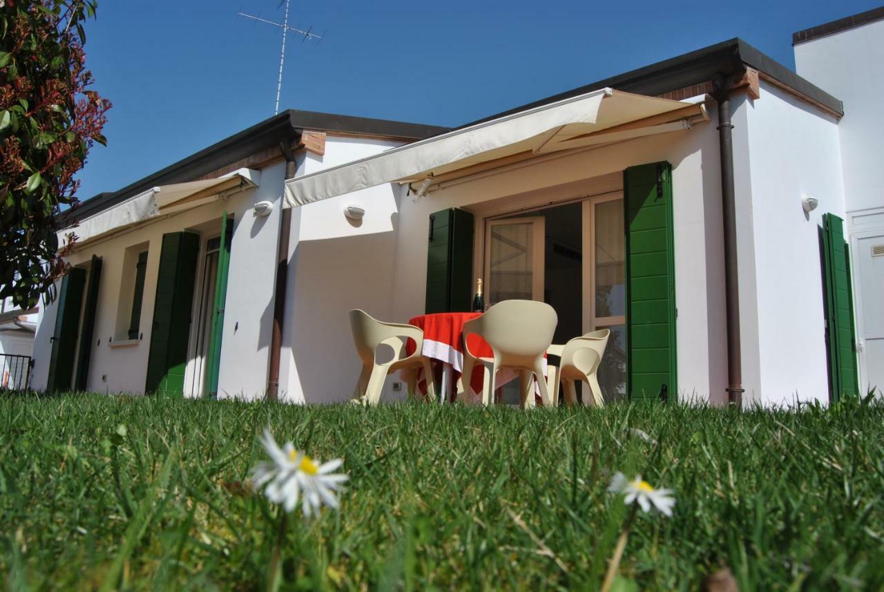 Residence Tamerici Caorle Bagian luar foto