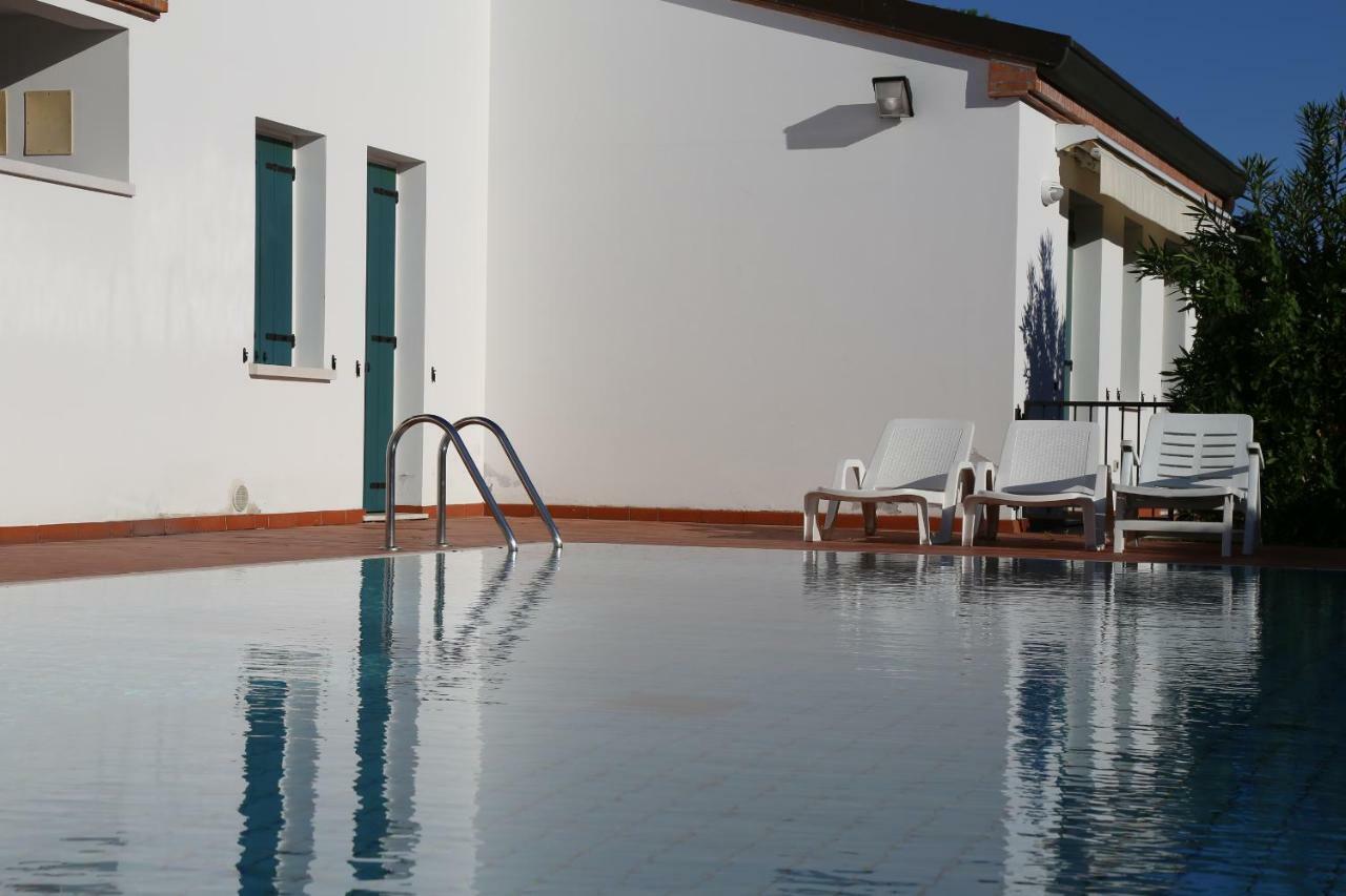 Residence Tamerici Caorle Bagian luar foto